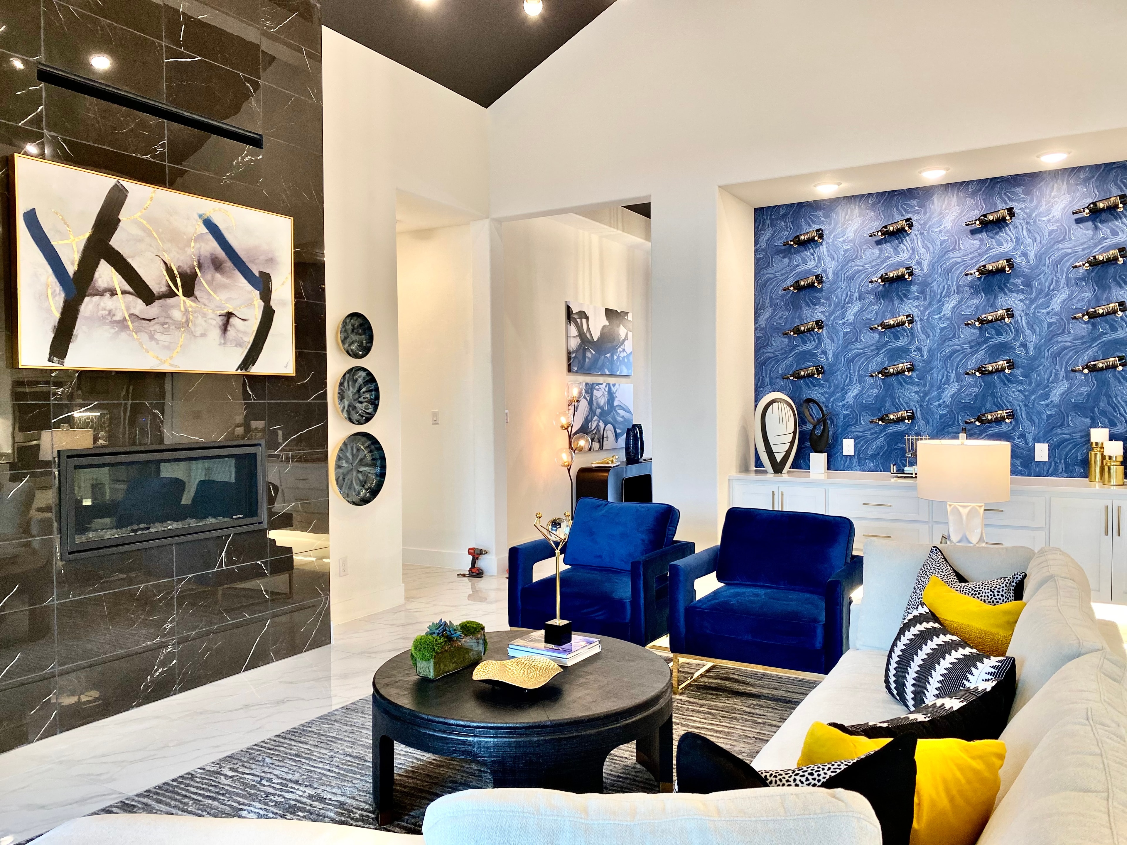 Water's Edge Residence — detail 3