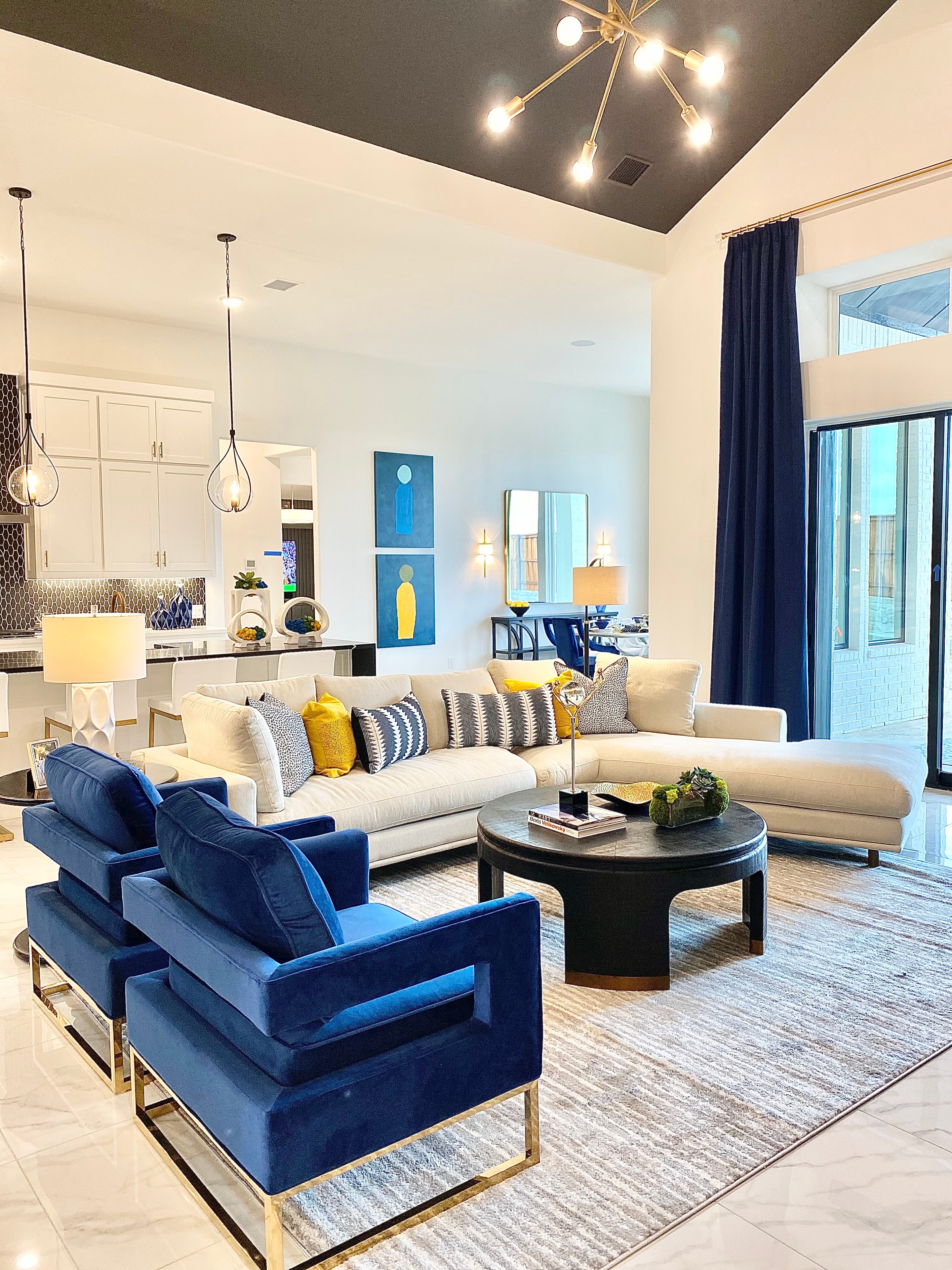 Water's Edge Residence — detail 5